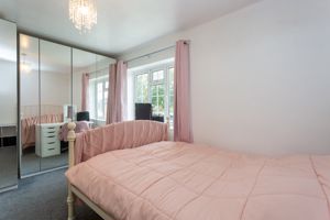 Bedroom- click for photo gallery